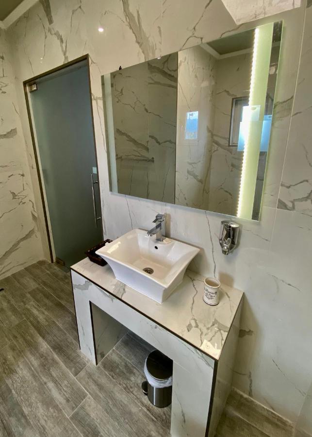 Luxury Apartments Ivon Plovdiv Kültér fotó